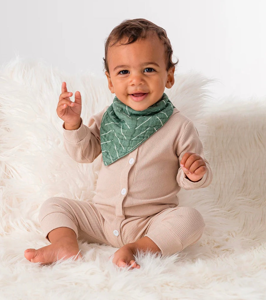 Mom Boss™ & Baby Bib Set